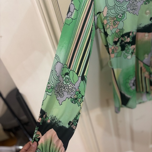 vintage 70s psychedelic button up shirt - Picture 2 of 5